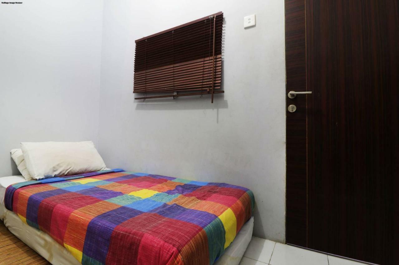 Westin Place Pekanbaru Bagian luar foto